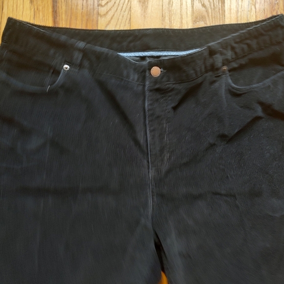L.L.Bean Favorite Fit Corduroy Pants Jeans Black Ankle Cropped Cotton Pockets 20 - Picture 3 of 16